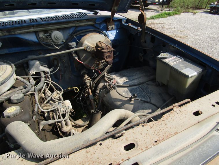 image for item DG8097 1985 Ford F150 pickup truck