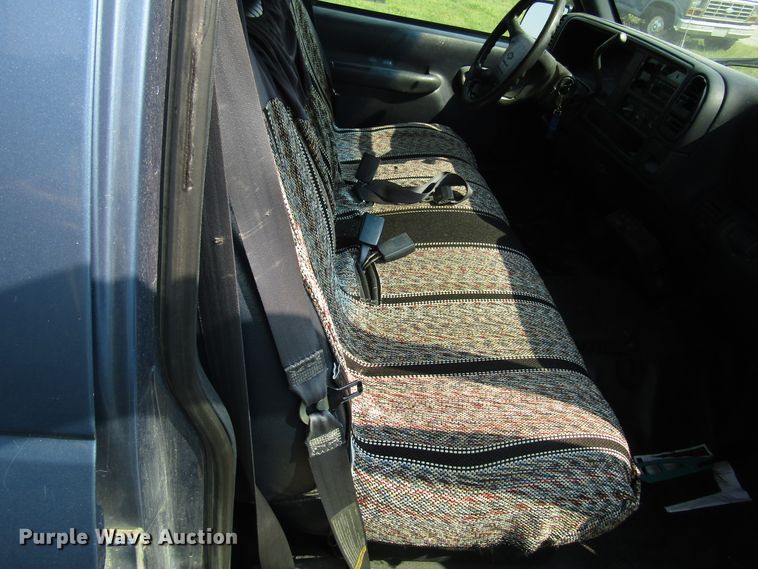 image for item DG8098 1997 Chevrolet Suburban C1500 SUV