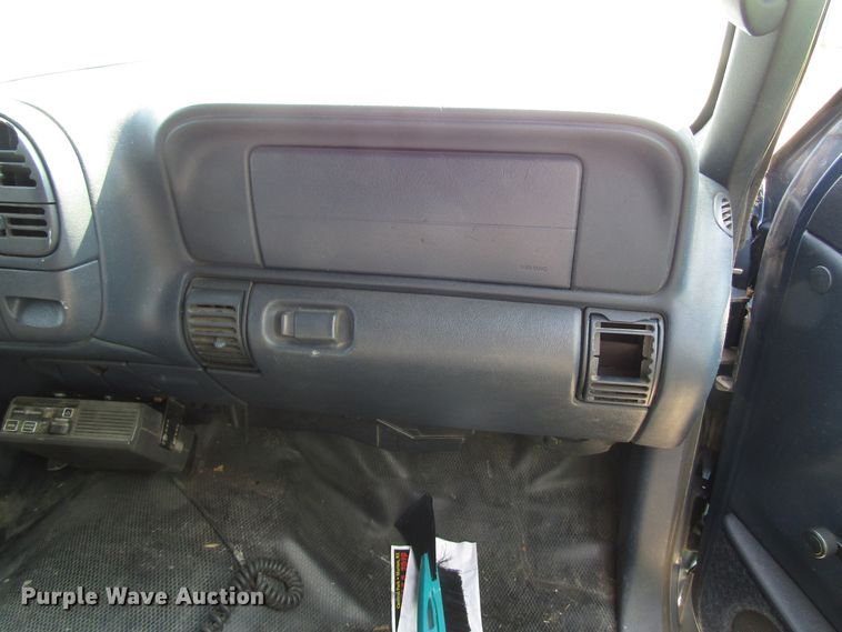 image for item DG8098 1997 Chevrolet Suburban C1500 SUV