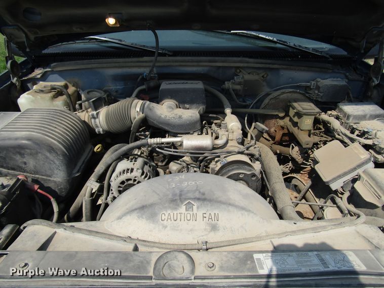 image for item DG8098 1997 Chevrolet Suburban C1500 SUV