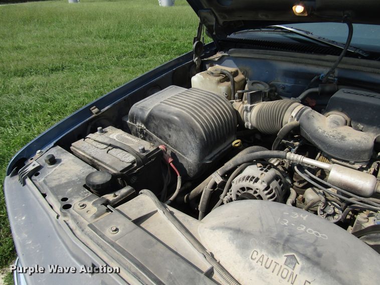 image for item DG8098 1997 Chevrolet Suburban C1500 SUV