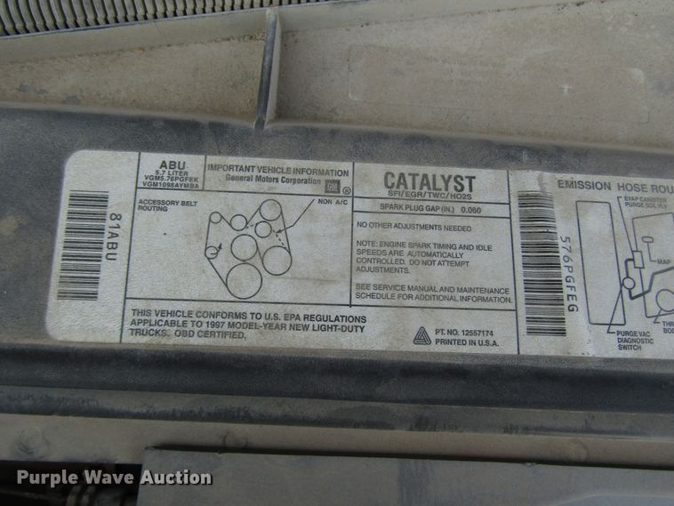 image for item DG8098 1997 Chevrolet Suburban C1500 SUV