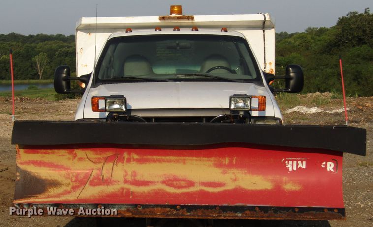 image for item DG8102 1999 Ford F450 Super Duty dump truck