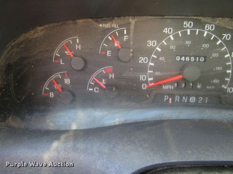 image for item DG8102 1999 Ford F450 Super Duty dump truck