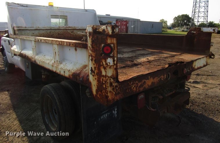 image for item DG8102 1999 Ford F450 Super Duty dump truck