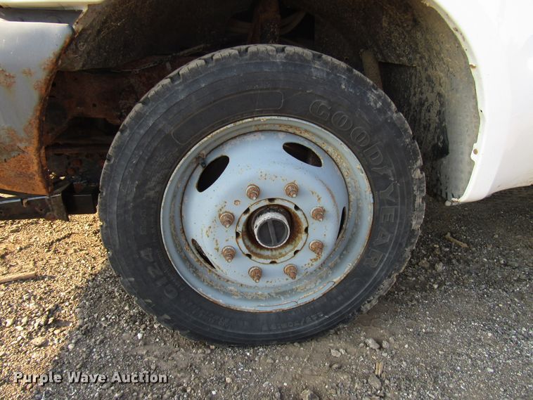 image for item DG8102 1999 Ford F450 Super Duty dump truck