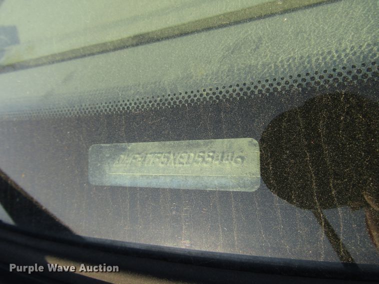 image for item DG8102 1999 Ford F450 Super Duty dump truck