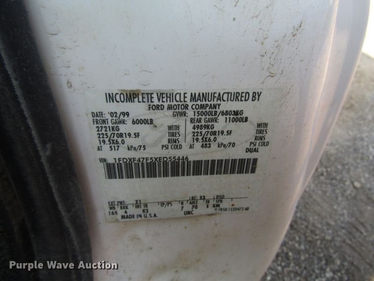 image for item DG8102 1999 Ford F450 Super Duty dump truck