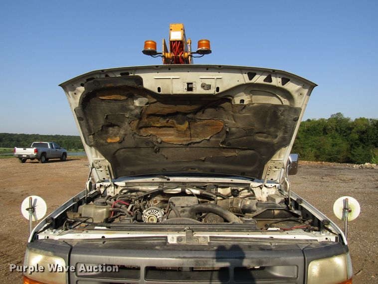 image for item DG8103 1997 Ford F450 Super Duty bucket truck