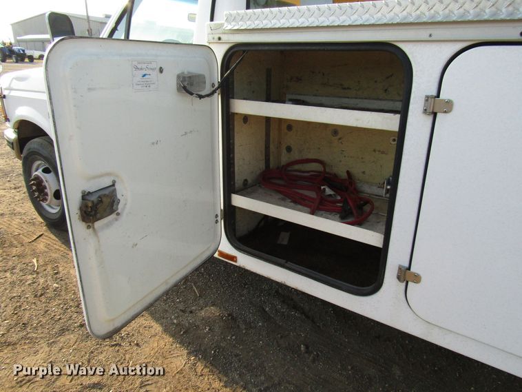 image for item DG8103 1997 Ford F450 Super Duty bucket truck