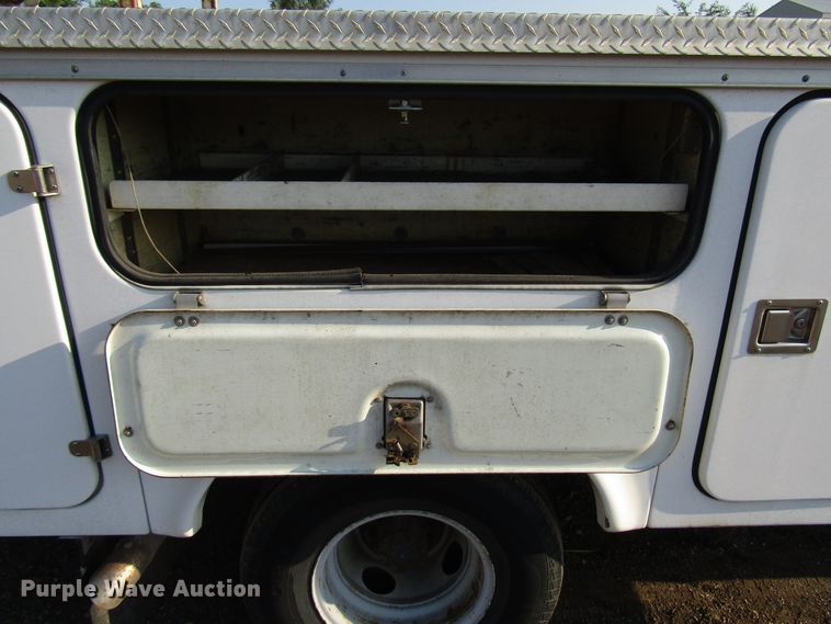 image for item DG8103 1997 Ford F450 Super Duty bucket truck
