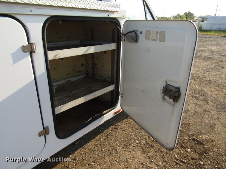 image for item DG8103 1997 Ford F450 Super Duty bucket truck