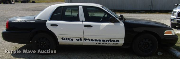 image for item DG8107 2007 Ford Crown Victoria Police Interceptor
