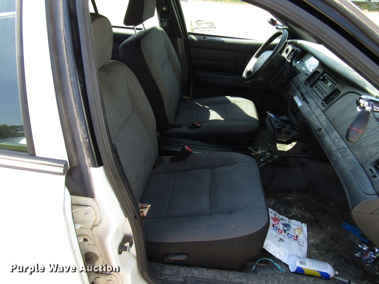 image for item DG8107 2007 Ford Crown Victoria Police Interceptor