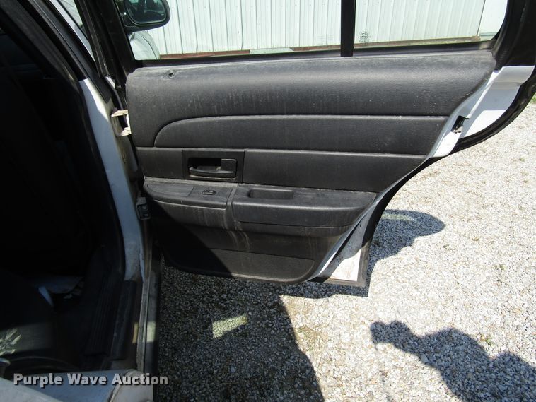 image for item DG8107 2007 Ford Crown Victoria Police Interceptor