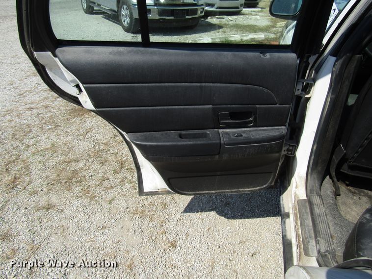 image for item DG8107 2007 Ford Crown Victoria Police Interceptor