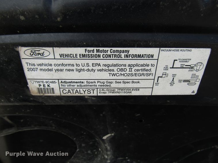 image for item DG8107 2007 Ford Crown Victoria Police Interceptor