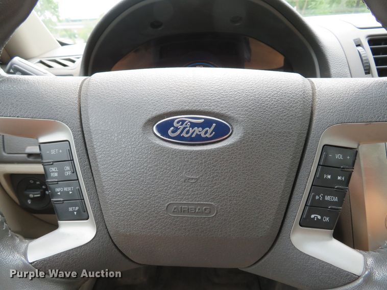 image for item DH1546 2010 Ford Fusion Hybrid