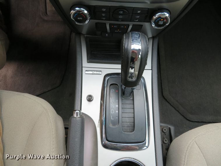 image for item DH1546 2010 Ford Fusion Hybrid