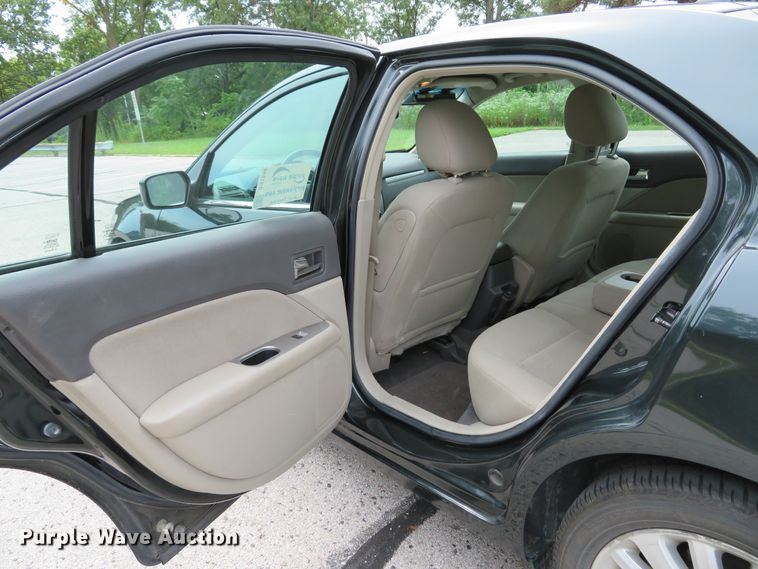 image for item DH1546 2010 Ford Fusion Hybrid