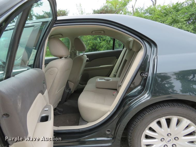 image for item DH1546 2010 Ford Fusion Hybrid