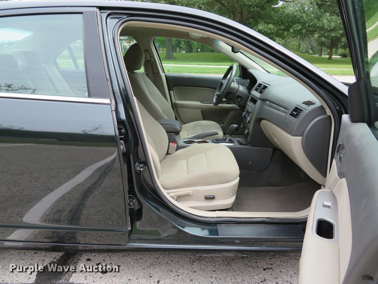 image for item DH1546 2010 Ford Fusion Hybrid