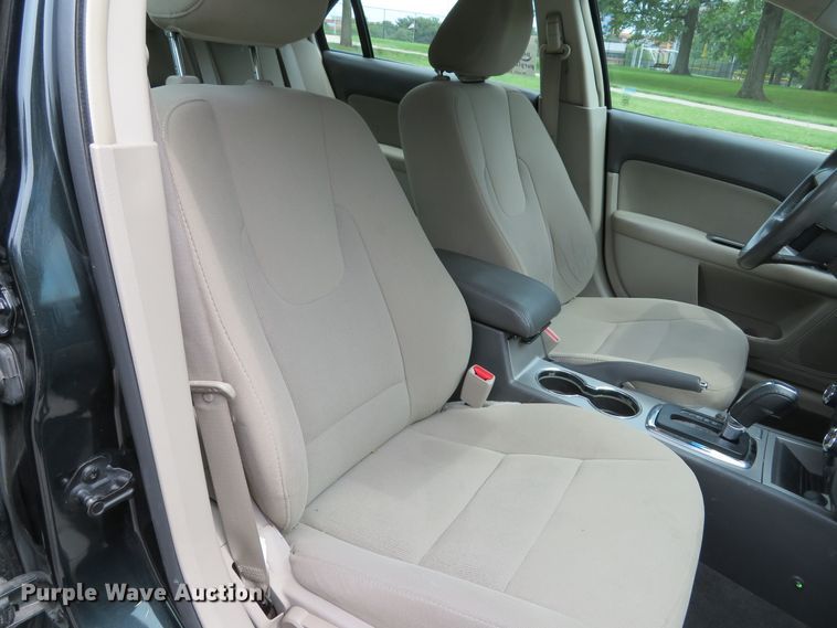 image for item DH1546 2010 Ford Fusion Hybrid