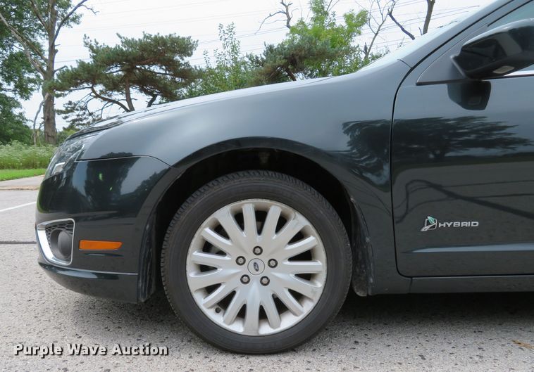 image for item DH1546 2010 Ford Fusion Hybrid