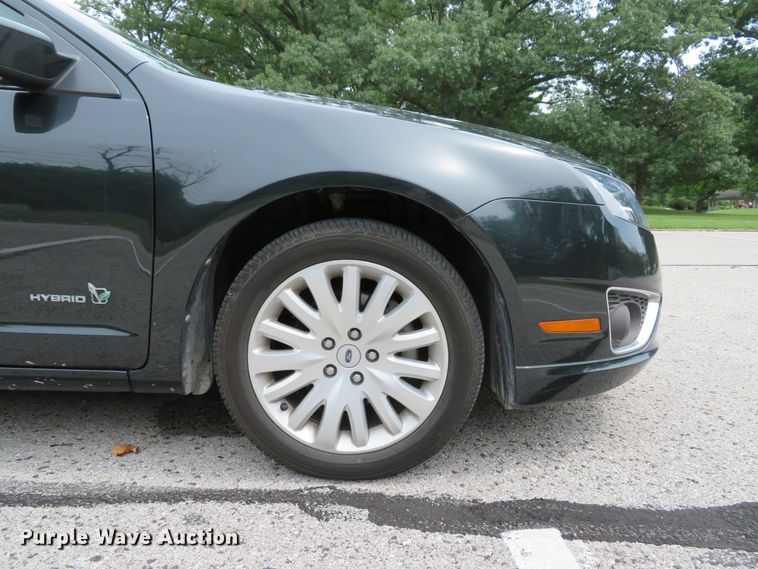 image for item DH1546 2010 Ford Fusion Hybrid