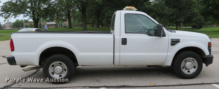 image for item DH1547 2009 Ford F250 Super Duty XL pickup truck