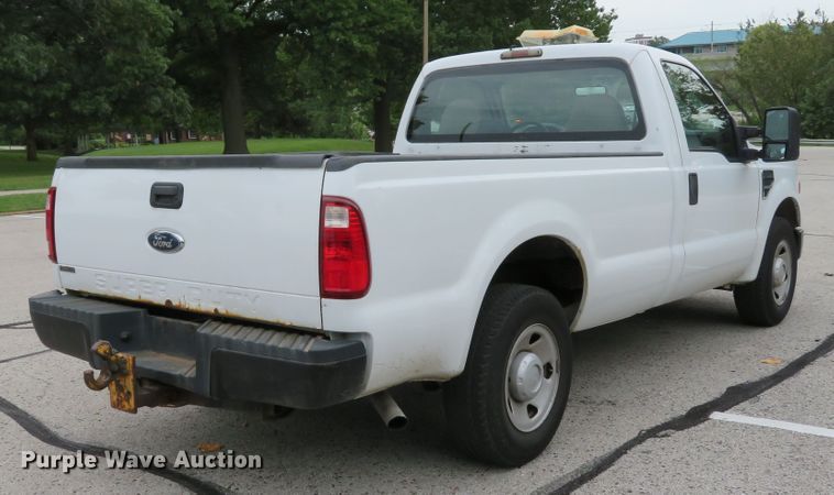 image for item DH1547 2009 Ford F250 Super Duty XL pickup truck