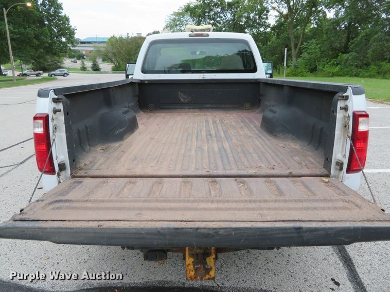 image for item DH1547 2009 Ford F250 Super Duty XL pickup truck