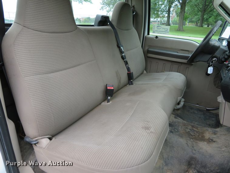 image for item DH1547 2009 Ford F250 Super Duty XL pickup truck