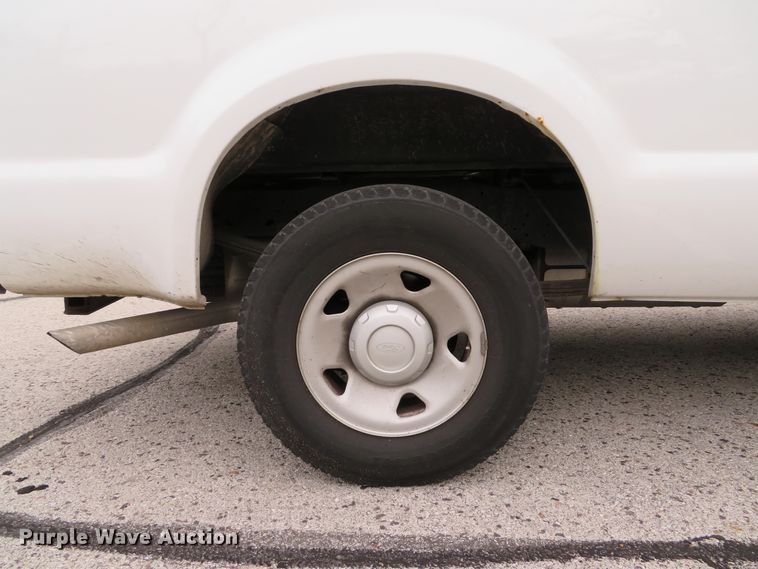 image for item DH1547 2009 Ford F250 Super Duty XL pickup truck