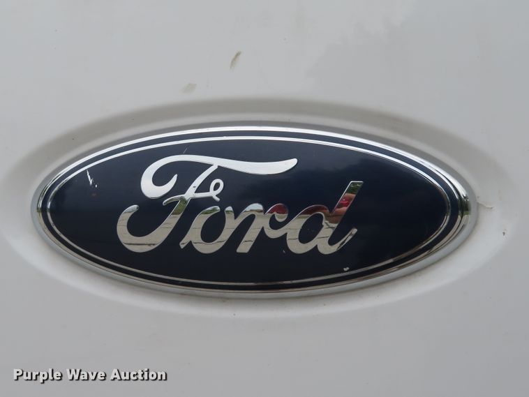 image for item DH1547 2009 Ford F250 Super Duty XL pickup truck