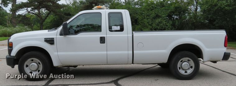 image for item DH1548 2009 Ford F250 Super Duty XL SuperCab pickup truck