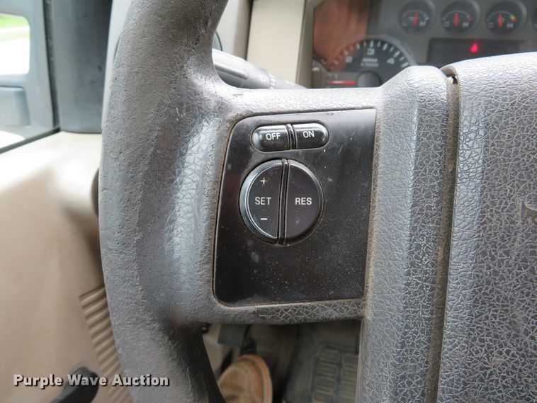 image for item DH1548 2009 Ford F250 Super Duty XL SuperCab pickup truck