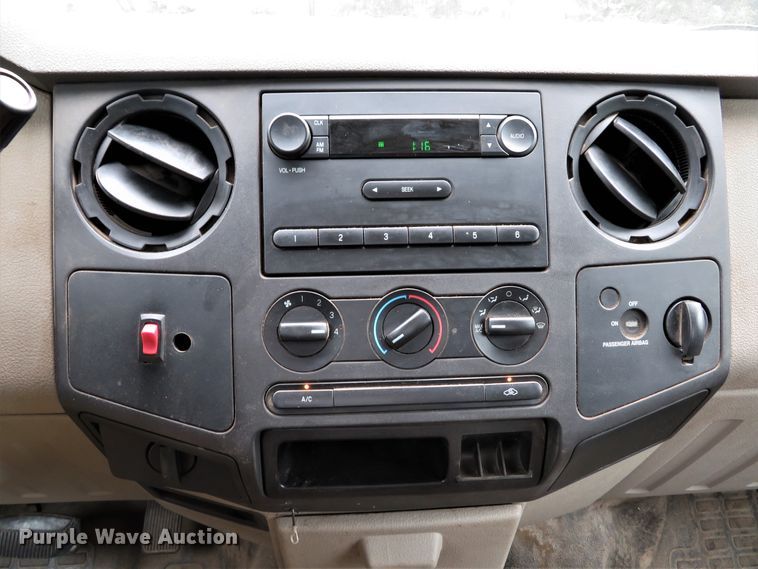 image for item DH1548 2009 Ford F250 Super Duty XL SuperCab pickup truck