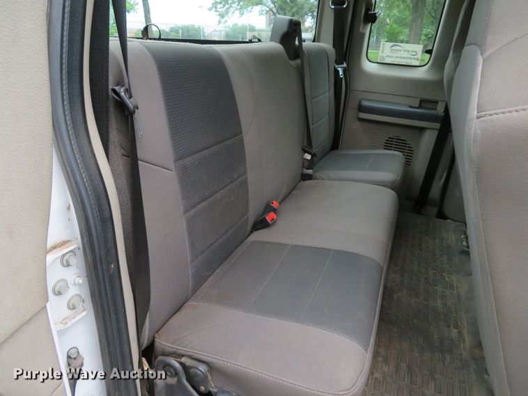 image for item DH1548 2009 Ford F250 Super Duty XL SuperCab pickup truck