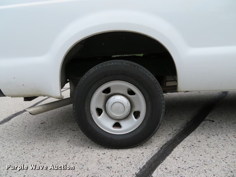 image for item DH1548 2009 Ford F250 Super Duty XL SuperCab pickup truck