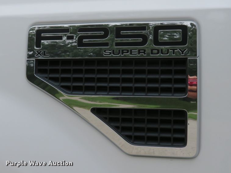 image for item DH1548 2009 Ford F250 Super Duty XL SuperCab pickup truck