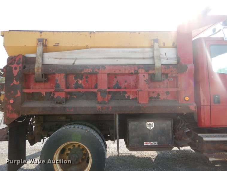 image for item DH2051 2002 Freightliner FL70 dump truck