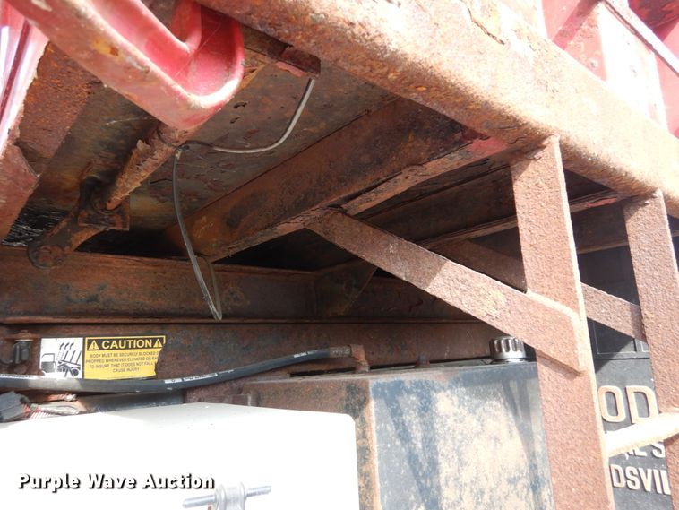 image for item DH2051 2002 Freightliner FL70 dump truck