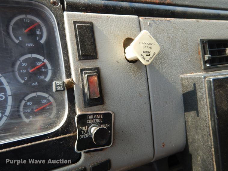 image for item DH2051 2002 Freightliner FL70 dump truck