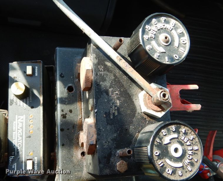 image for item DH2051 2002 Freightliner FL70 dump truck