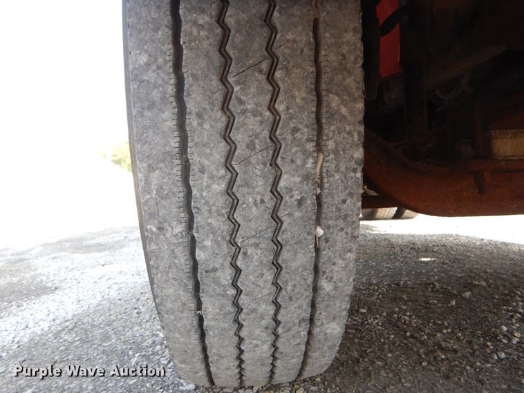 image for item DH2051 2002 Freightliner FL70 dump truck