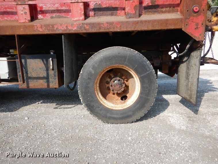 image for item DH2051 2002 Freightliner FL70 dump truck