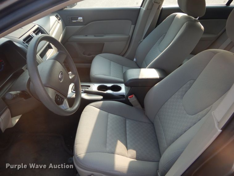 image for item DH2552 2011 Ford Fusion