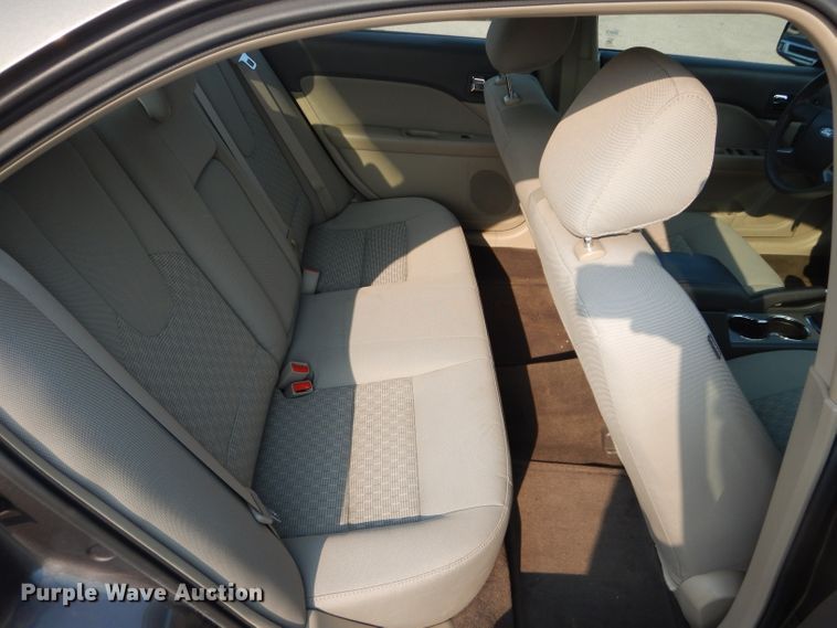 image for item DH2552 2011 Ford Fusion