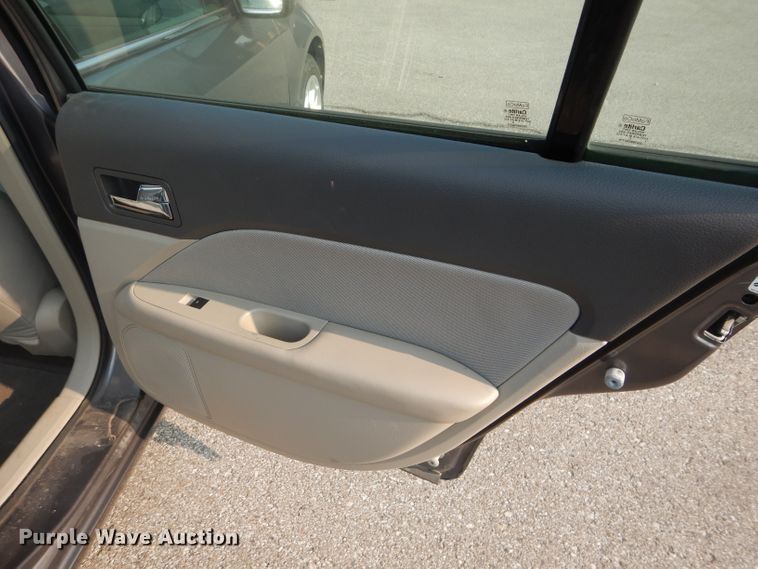 image for item DH2552 2011 Ford Fusion